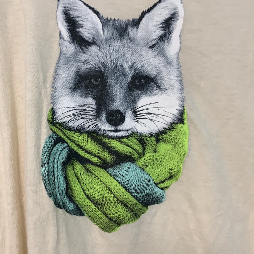 Columbia fox shirt size large cream or ivory t shirt - Picture 2 of 4